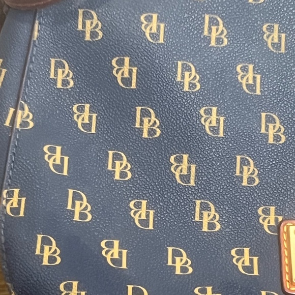 Dooney & Bourke Great Signature Kiley Small Hobo Crossbody, Navy, Leather, Zip - Picture 2 of 16
